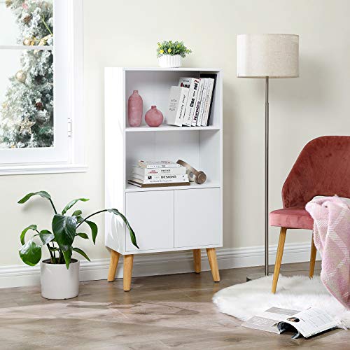VASAGLE Bibliothèque, Étagère de Rangement à 3 Niveaux, avec Portes, pour Livres, Photos, Décorations dans Salon, Bureau, Bibliothèque, Style Moderne, Blanc LBC09WT