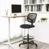 SONGMICS Tabouret avec Repose-Pieds Circulaire, Hauteur réglable, Siège Ergonomique Rotatif, Fauteuil de Bureau sans accoudoirs, Revêtement de l'Assise en Tissu, Charge maximale 120 kg, Noir OBN15BK