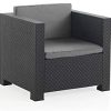 Bestmobilier - Figari - Salon Bas de Jardin 5 Places - en résine tressée injectée - Noir avec Coussins Gris - Pouf modulable