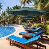 Outsunny Parasol inclinable de Jardin Balcon terrasse manivelle Toile Polyester imperméabilisée Haute densité 180 g/m² Ø2,7 x 2,35H m alu Vert
