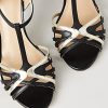 41vOlo0FhS._AC_.jpg Marque Amazon - find. Sandales Bicolores à Talons Femme