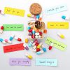 Amycute 25Pcs Capsule Lettres Message dans Bouteille pour Amoureux Romantique Cadeau Homme Femme Ado Couple pour Amour Idée Anniversaire DIY Cadeaux Original Mariage Noël Saint Valentin (25PCS)