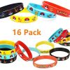 51ZdKfWBKYL._AC_.jpg Funnyshow 70 pièces Ensemble de Jouets Pokemon, Pokémon Mini Figures Action Figurines Pokémon Bracelets Porte-clés Pokémon, pour Enfants et Adultes Party Celebration