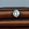 519Jva-61LL._AC_.jpg Infinite U Collier invisible femme collier de la clavicule élégant solitaire zircon le fil nylon transparent