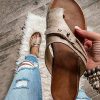 51QV81nHrL._AC_.jpg Sandales pour femme - Tongs en cuir - Pantoufles à bout ouvert