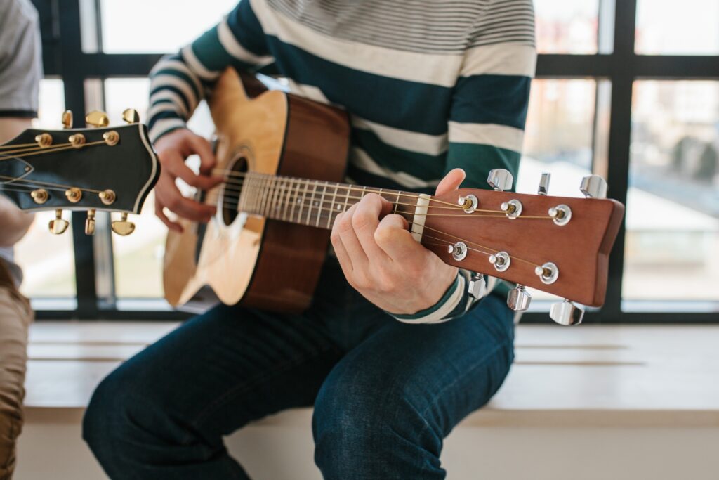 Développer sa créativité grâce à des cours de guitare Développer sa créativité grâce à des cours de guitare